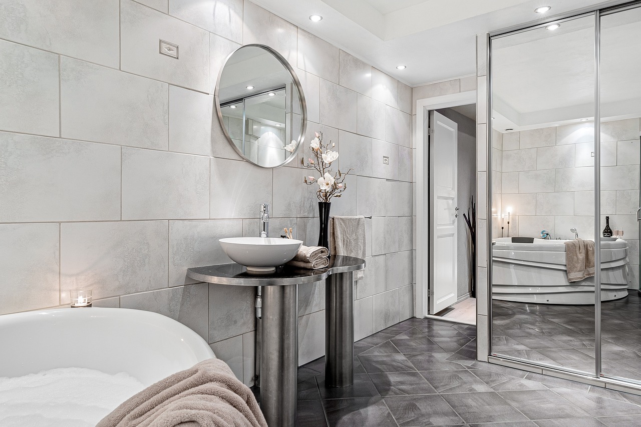 Tips for Designing an Efficient Small Bathroom Layout
